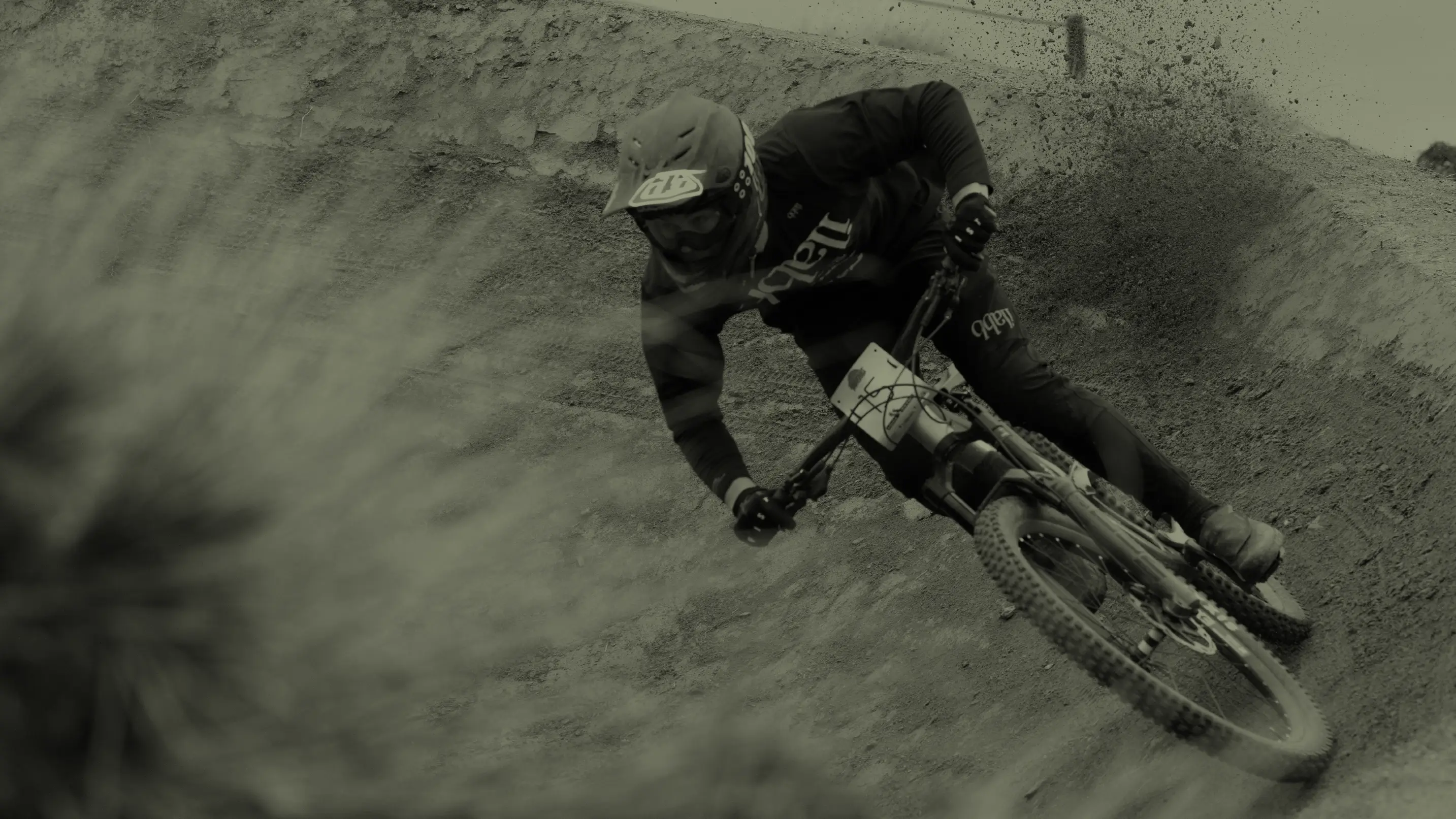 W24-events Imagery-Souther DH-Desktop